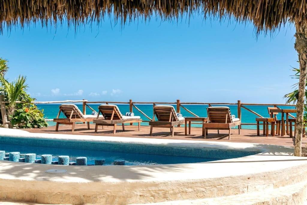 Luxury 5-Br Beachfront Home In Tulum Casa Sofia Gato Exterior photo