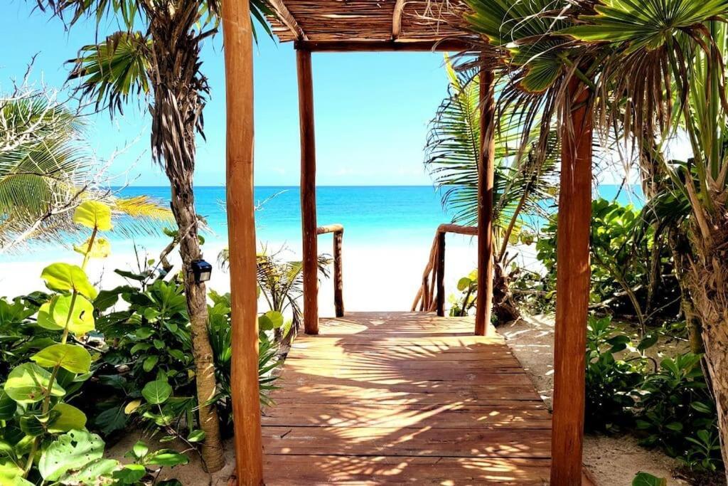 Luxury 5-Br Beachfront Home In Tulum Casa Sofia Gato Exterior photo